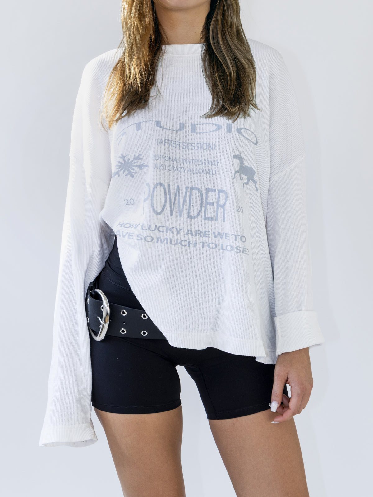 Powder Longsleeve getragen, Detail Print