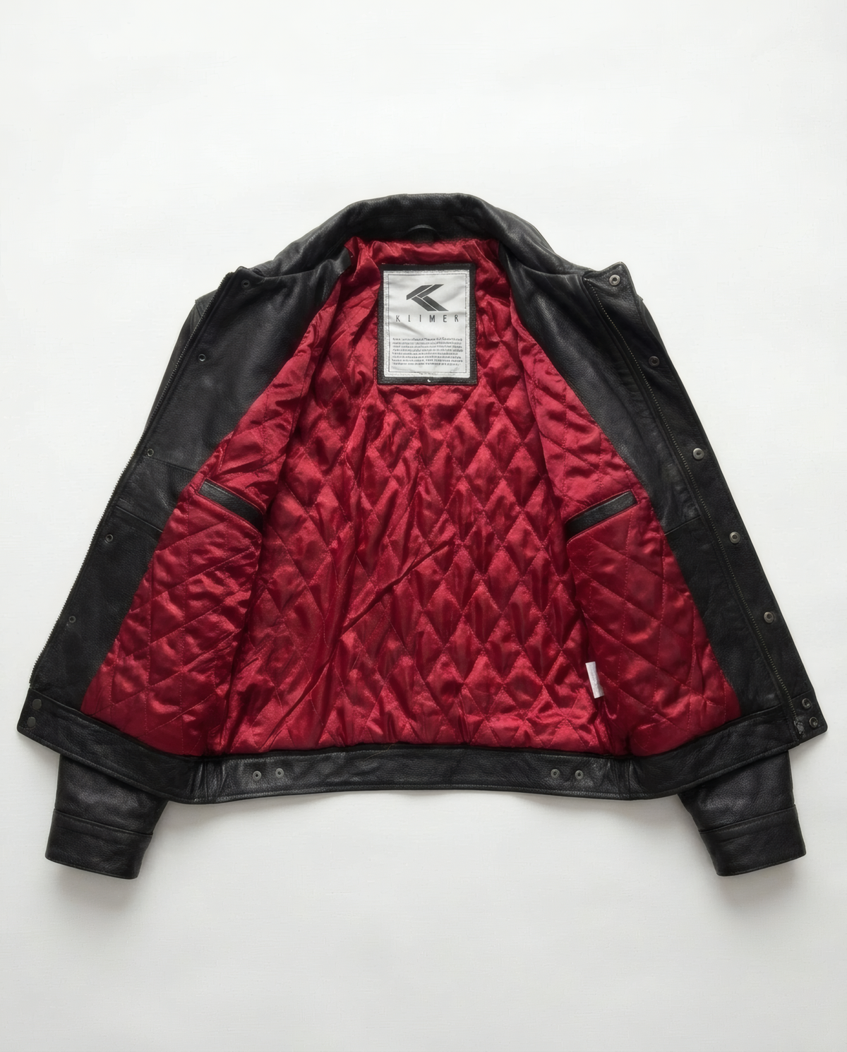 Lederjacke schwarz, Futter ausgeklappt